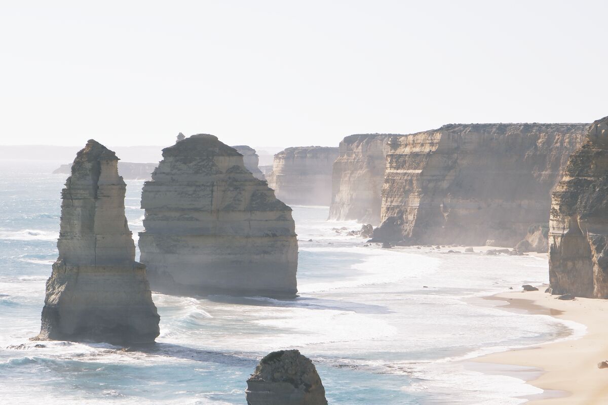 Eiffel Tower (night)
