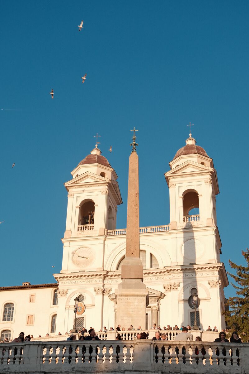 Eiffel Tower (daytime)