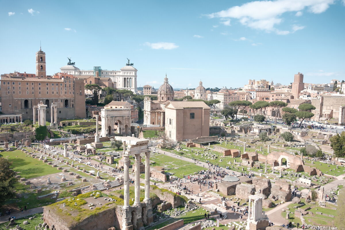 Eiffel Tower (night)