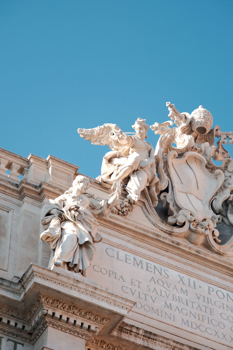 Eiffel Tower (daytime)