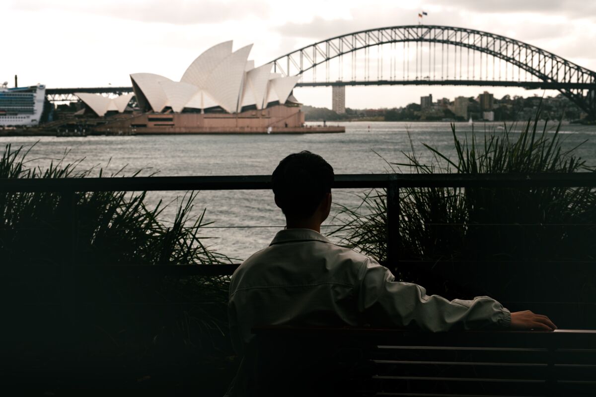 Eiffel Tower (night)